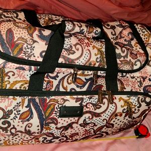Jessica Simpson Rolling Duffle Carry On Travel Weekender Bag Luggage